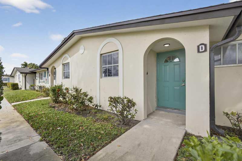 2960 Ashley Drive E # D, West Palm Beach FL 33415