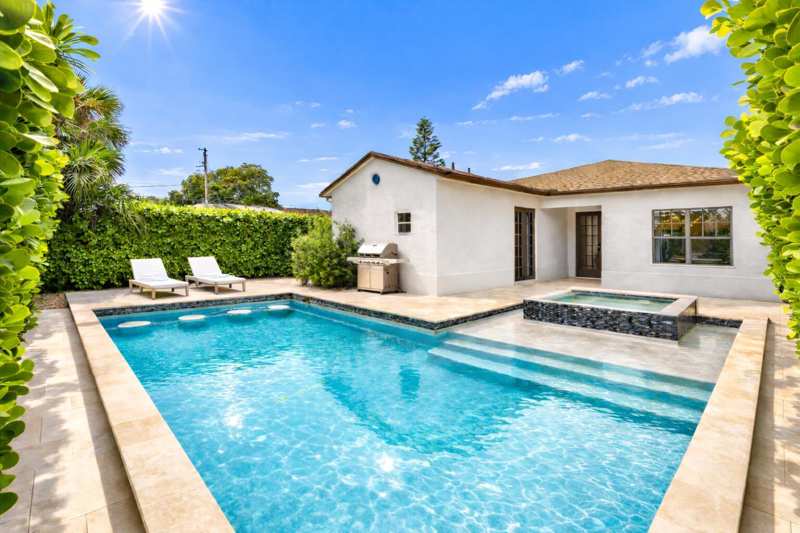 7606 S Olive Avenue, West Palm Beach FL 33405