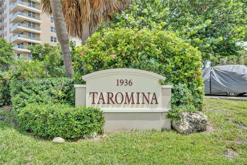 1936 S Ocean # 20D, Hallandale Beach FL 33009