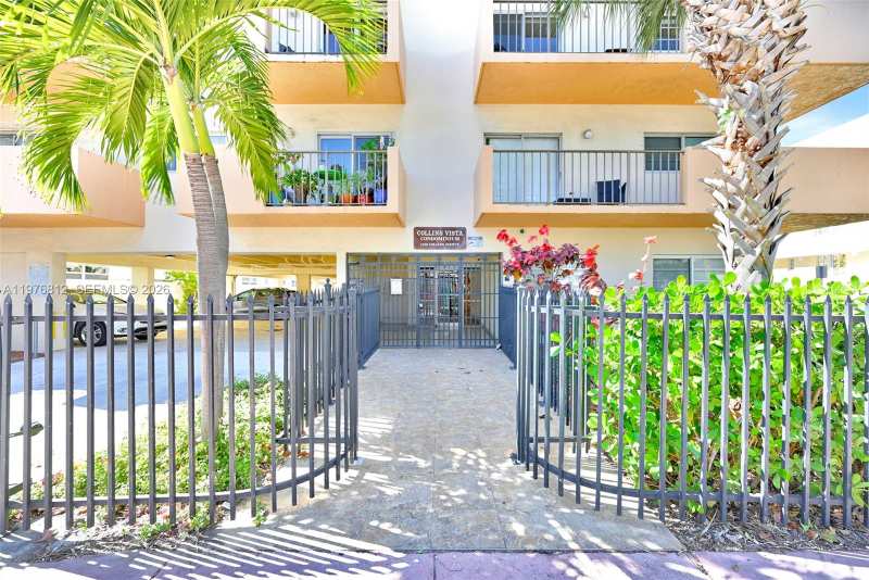 1150 Collins Ave # 405, Miami Beach FL 33139