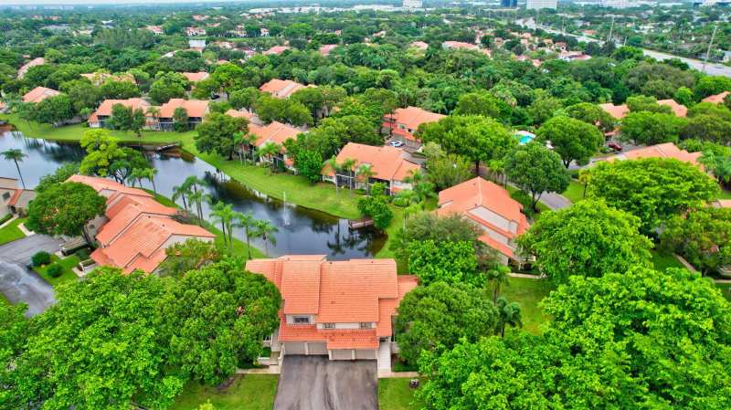5731 Coach House Circle # A, Boca Raton FL 33486