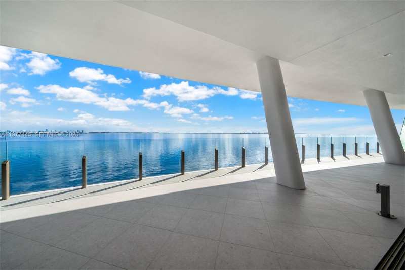 5 GROVE ISLE DR # M403, Coconut Grove FL 33133