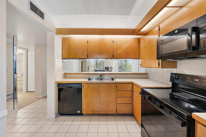 2761 Village Boulevard # 303, West Palm Beach FL 33409