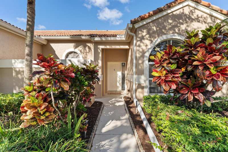 1903 Rosewood Way, Palm Beach Gardens FL 33418