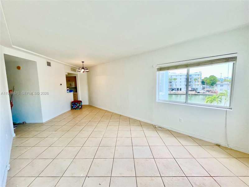 1185 Marseille Dr # 309, Miami Beach FL 33141