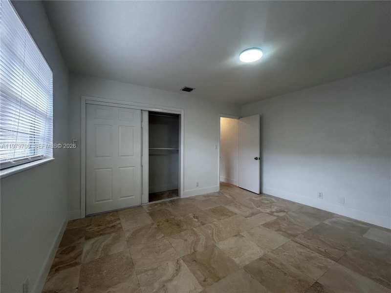 916 SW 10th St # 3, Hallandale Beach FL 33009