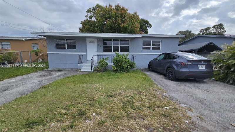 374 NW 31st Ave, Fort Lauderdale FL 33311