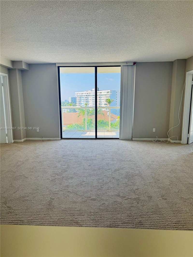 13499 Biscayne Blvd # 606, North Miami FL 33181