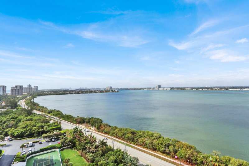 5380 N Ocean Drive # 18a, Singer Island FL 33404