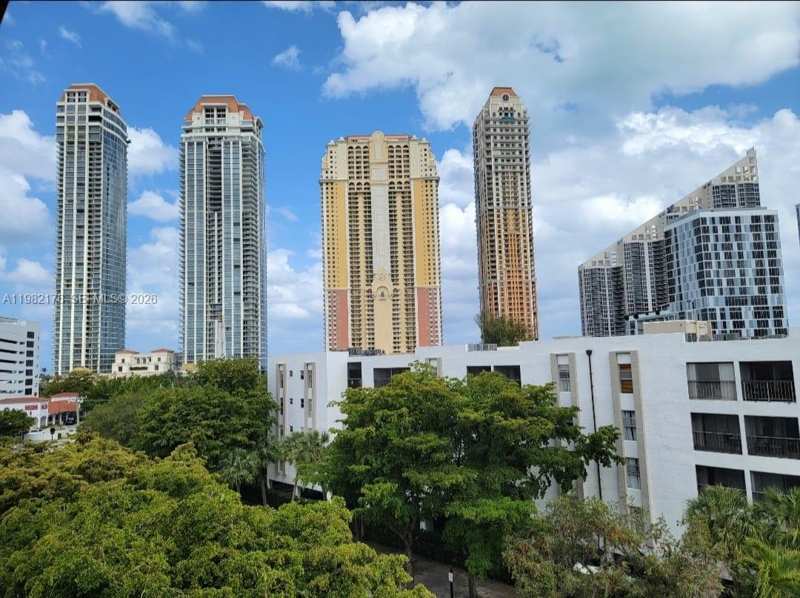 200 178th Dr # 605, Sunny Isles Beach FL 33160