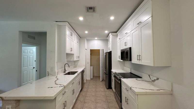 3549 Forest Hill Boulevard # 19, Palm Springs FL 33406