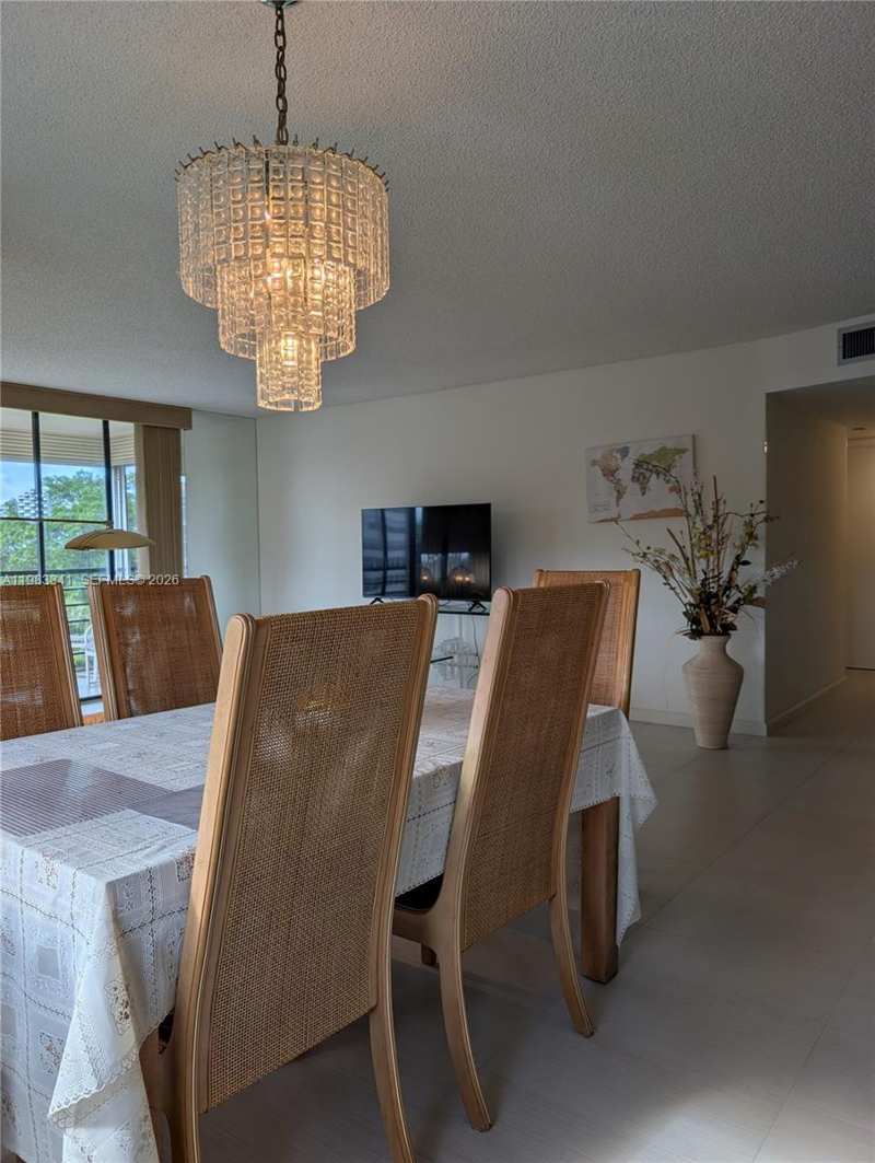 1000 E Saint Charles Pl # 519, Pembroke Pines FL 33026