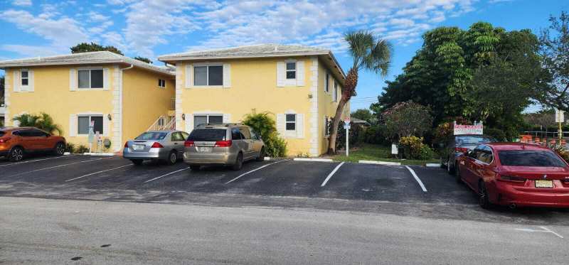 1420 SE 4th Avenue SE # 2, Pompano Beach FL 33060