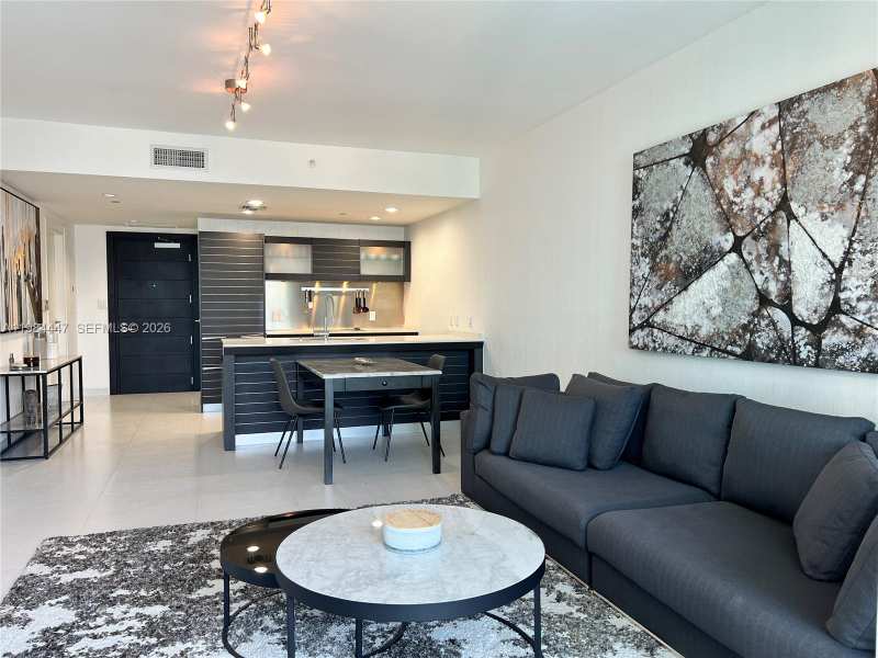 200 Biscayne Boulevard Way # 3610, Miami FL 33131