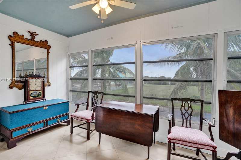 3940 NW 42nd Ave # 320, Lauderdale Lakes FL 33319