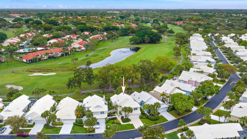 18 Windsor Lane, Palm Beach Gardens FL 33418