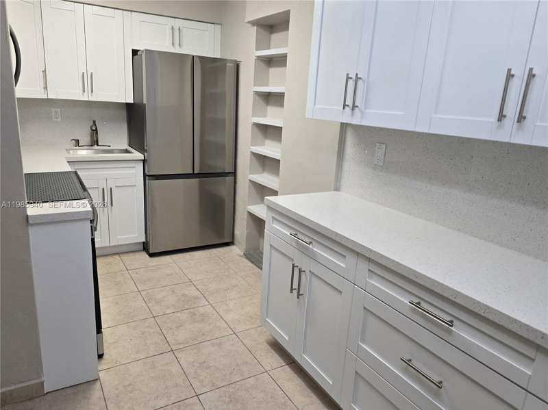 8701 SW 141st St # B2, Palmetto Bay FL 33176