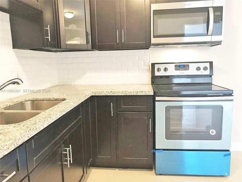 7650 SW 10th Ct # A, North Lauderdale FL 33068