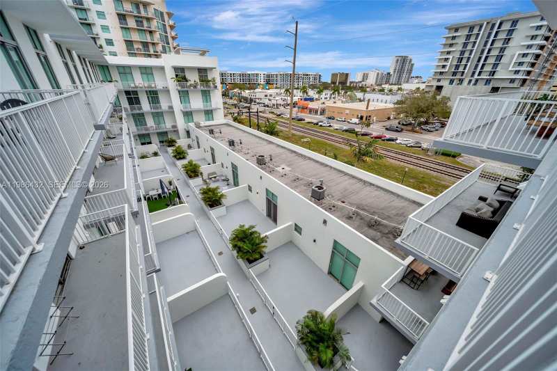 2100 Van Buren St # 508, Hollywood FL 33020