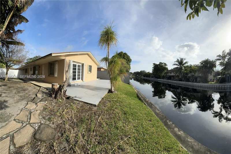 590 NE 20th St # 2, Wilton Manors FL 33305