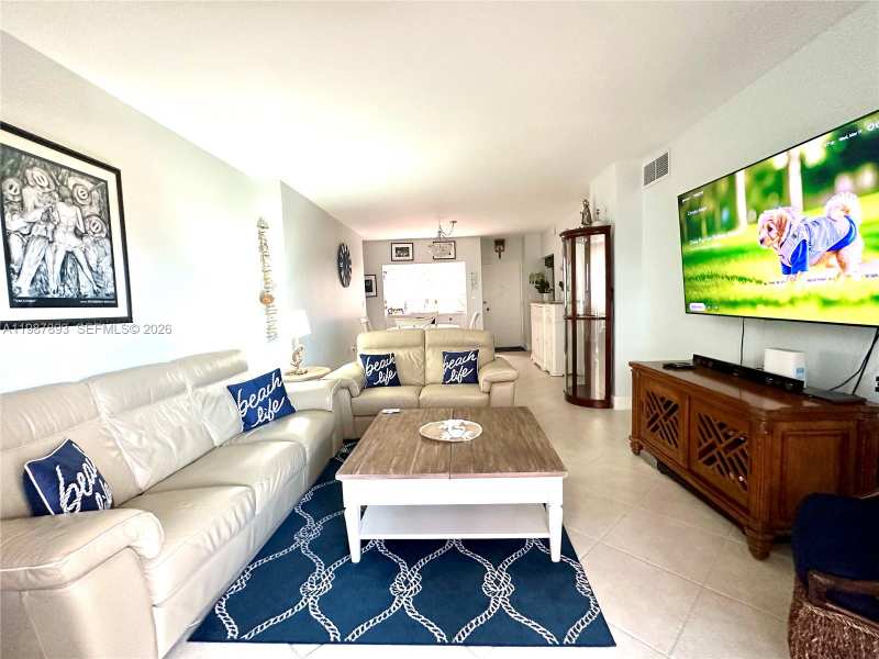 1950 S Ocean Dr # 2C, Hallandale Beach FL 33009