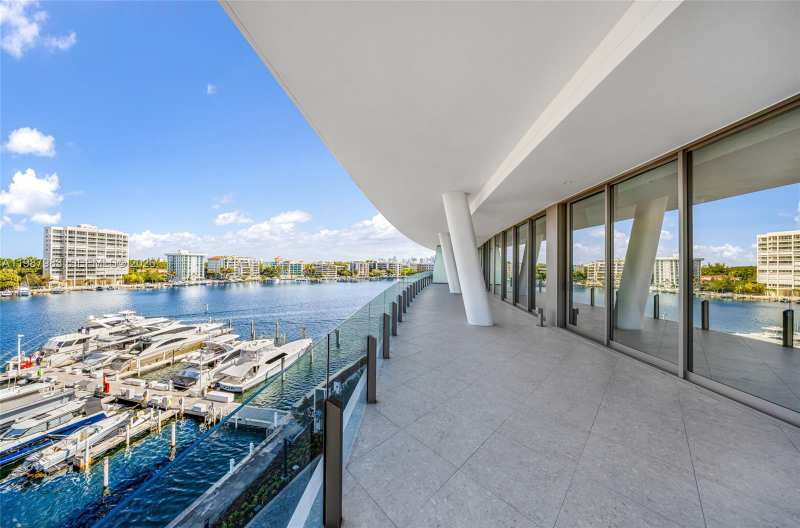 5 Grove Isle Dr # 504, Coconut Grove FL 33133