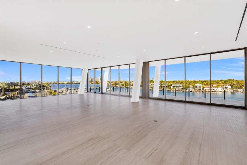 5 Grove Isle Dr # 504, Coconut Grove FL 33133