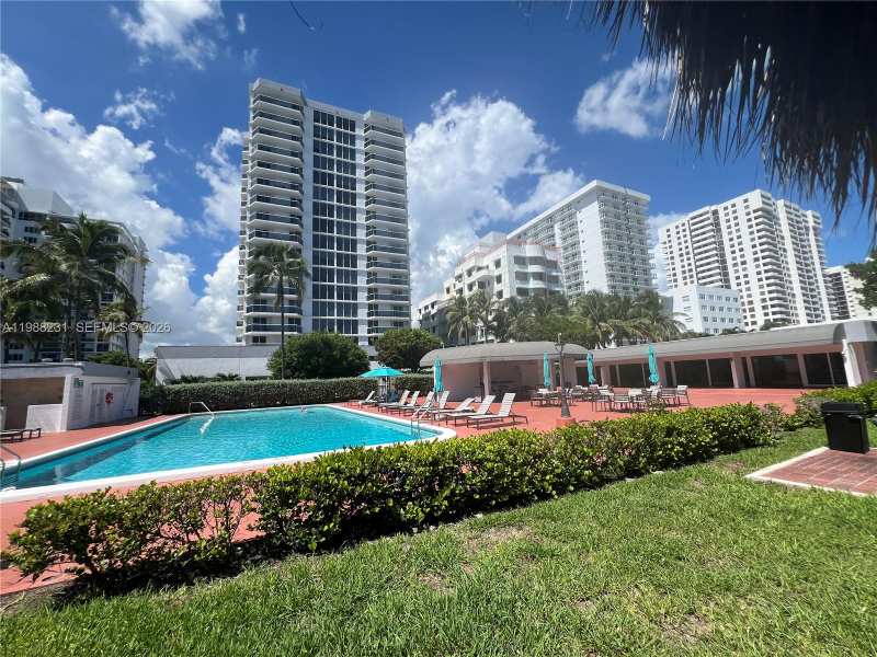 2401 Collins Ave # 803, Miami Beach FL 33140