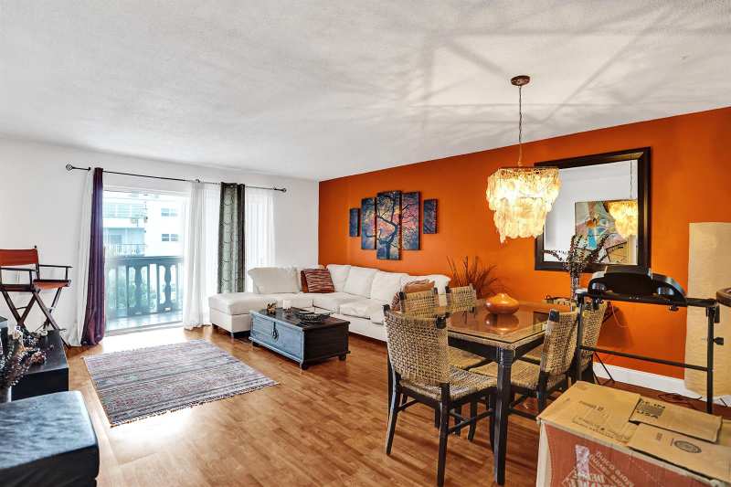 218 NE 12th Avenue # 401, Hallandale Beach FL 33009