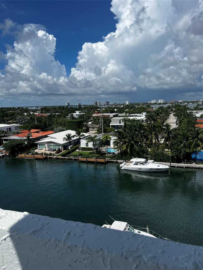 10000 W Bay Harbor Dr, Bay Harbor Islands FL 33154