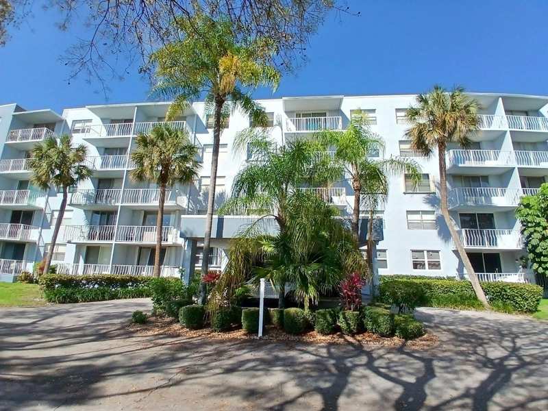 470 Executive Center Drive # 4n, West Palm Beach FL 33401