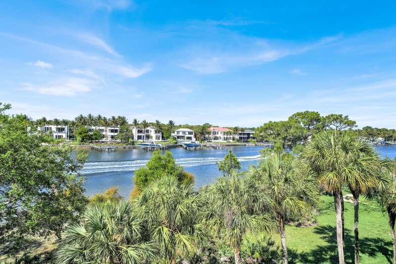 1001 Seafarer Circle # 405, Jupiter FL 33477