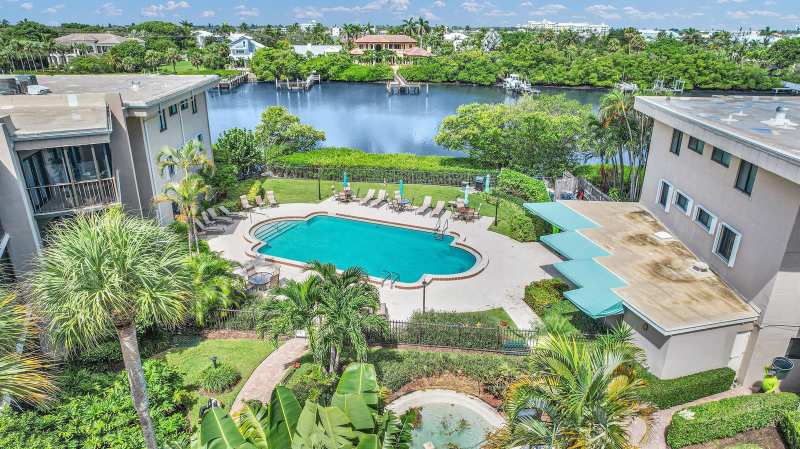3605 S Ocean Boulevard # C, South Palm Beach FL 33480