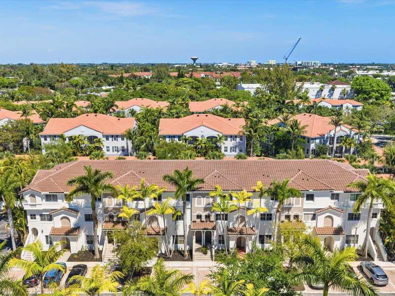 513 Bayfront Drive, Boynton Beach FL 33435