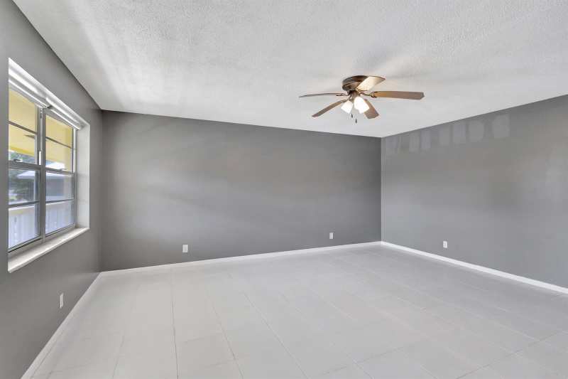 110 E Sheffield E, West Palm Beach FL 33417