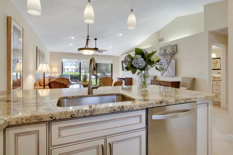 820 Club Drive, Palm Beach Gardens FL 33418