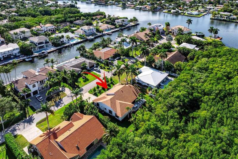 48 Harbour Drive N, Boynton Beach FL 33435