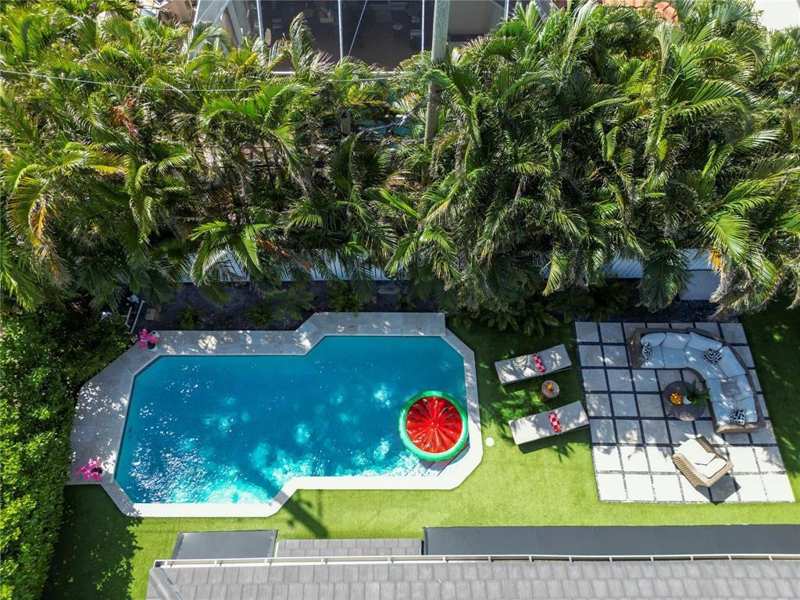 222 N Tradewinds Avenue, Lauderdale By The Sea FL 33308
