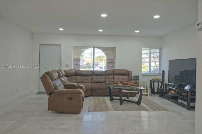 4391 NW 12th Ter, Deerfield Beach FL 33064