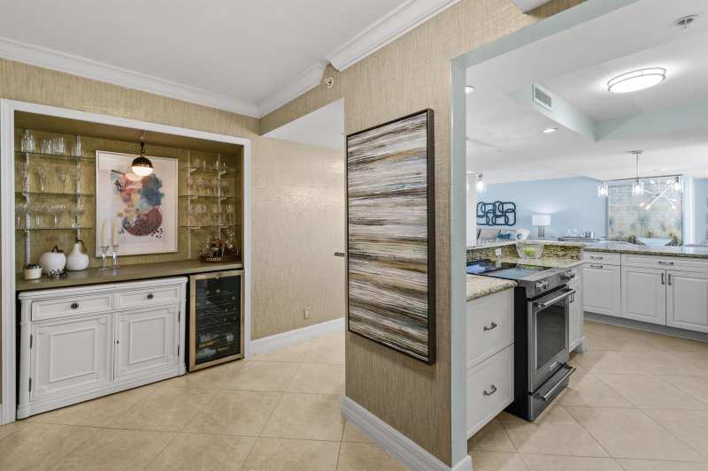 3000 N Ocean Drive # 9h, Singer Island FL 33404