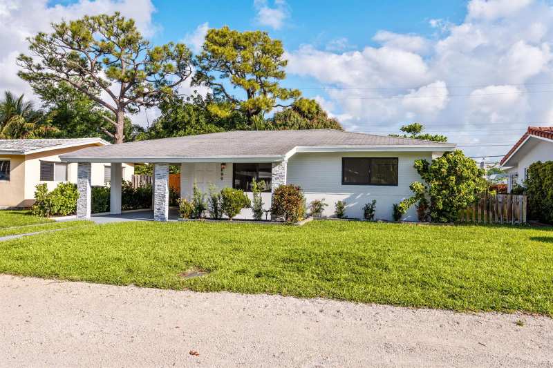 699 NE 40th Street, Oakland Park FL 33334