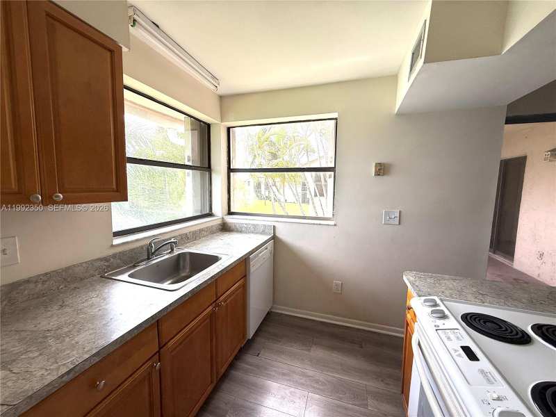800 Independence Dr # 800I, Homestead FL 33034