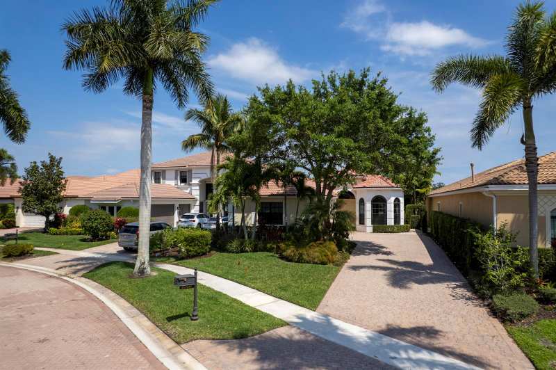 6700 Fox Hollow Drive, West Palm Beach FL 33412