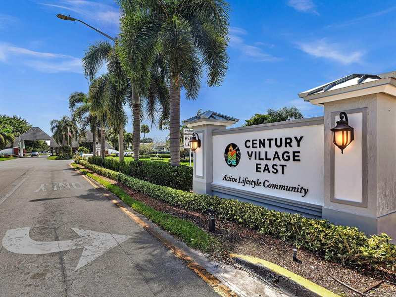 5 MARKHAM A # A, Deerfield Beach FL 33442