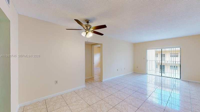 1955 NE 135th St # 301, North Miami FL 33181