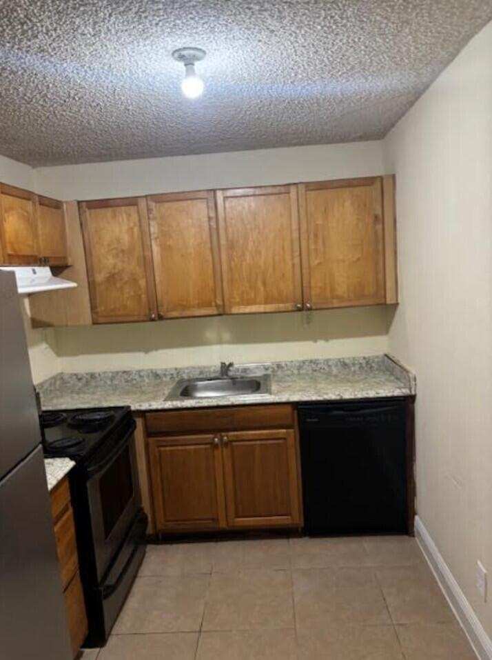 1205 Meadows Circle, Boynton Beach FL 33436
