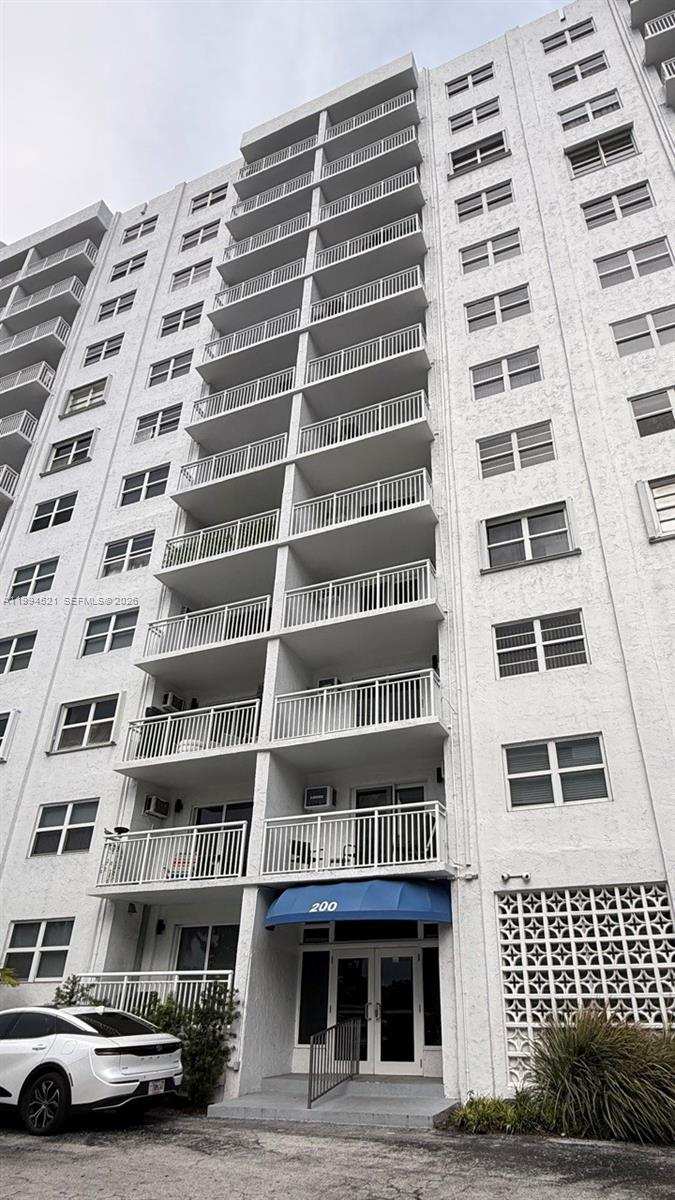 200 S Birch Rd # 211, Fort Lauderdale FL 33316