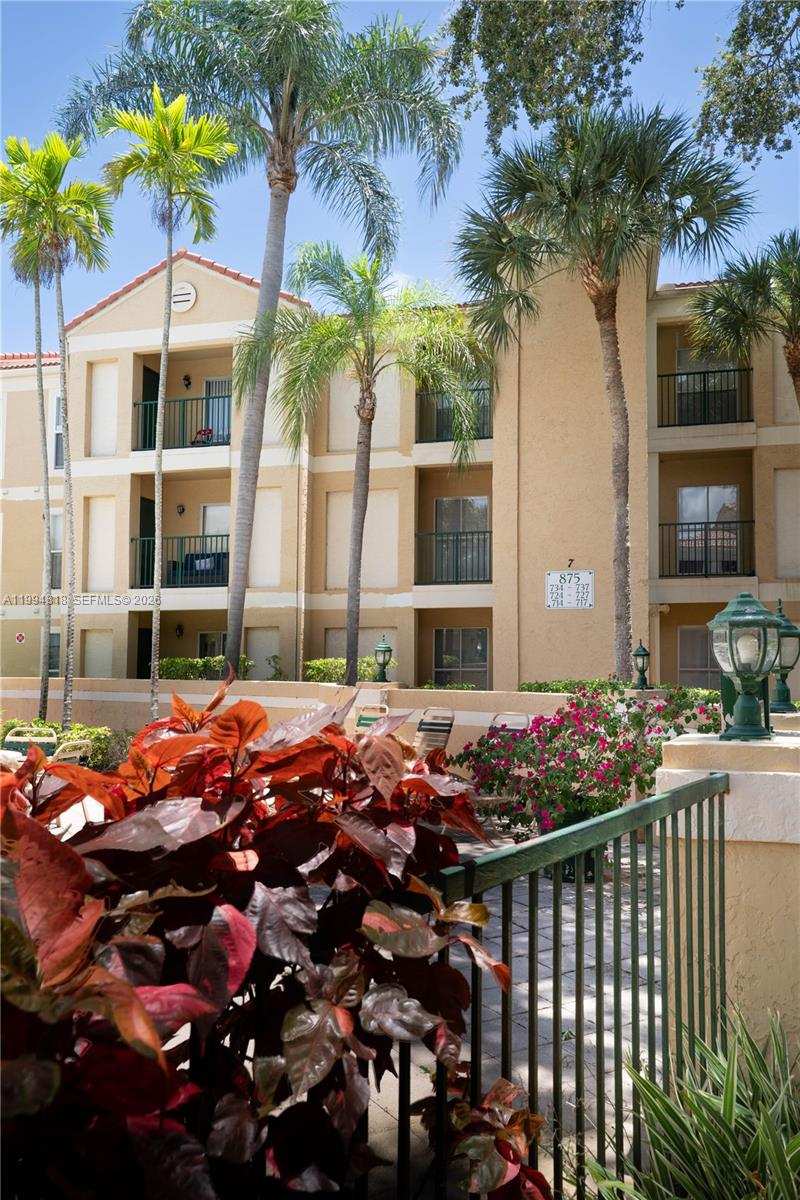 875 Riverside Dr # 715, Coral Springs FL 33071