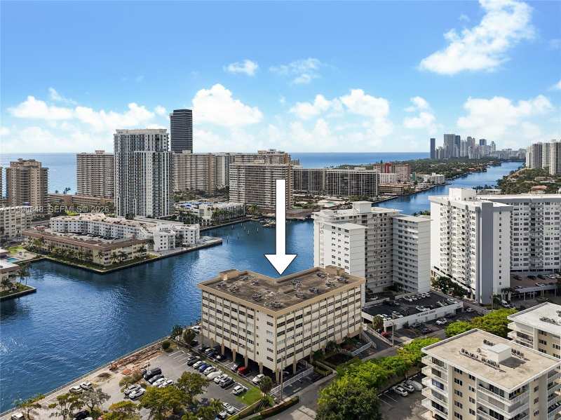 111 Golden Isles Dr # G4, Hallandale Beach FL 33009