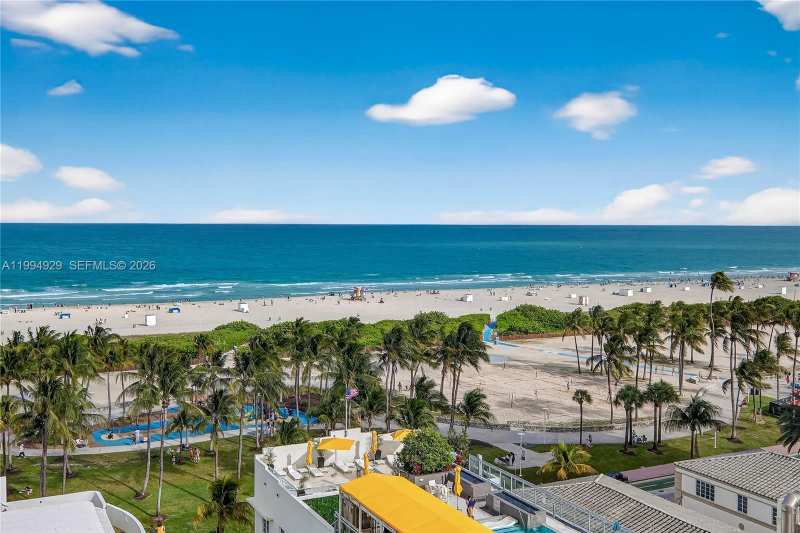1255 W Collins Ave # 504, Miami Beach FL 33139